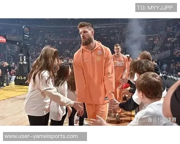 骑士队宣布迪恩韦德因左膝受伤缺席今日比赛将影响球队阵容调整 骑士队宣布迪恩韦德因左膝受伤缺席今日比赛将影响球队阵容调整